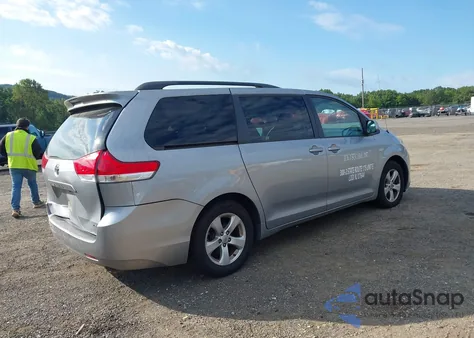 2013 Toyota Sienna Le V6 8 Passenger из США, поврежденный, VIN 5TDKK3DC9DS380130